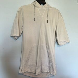 Looks like new fits oversized size small men’s